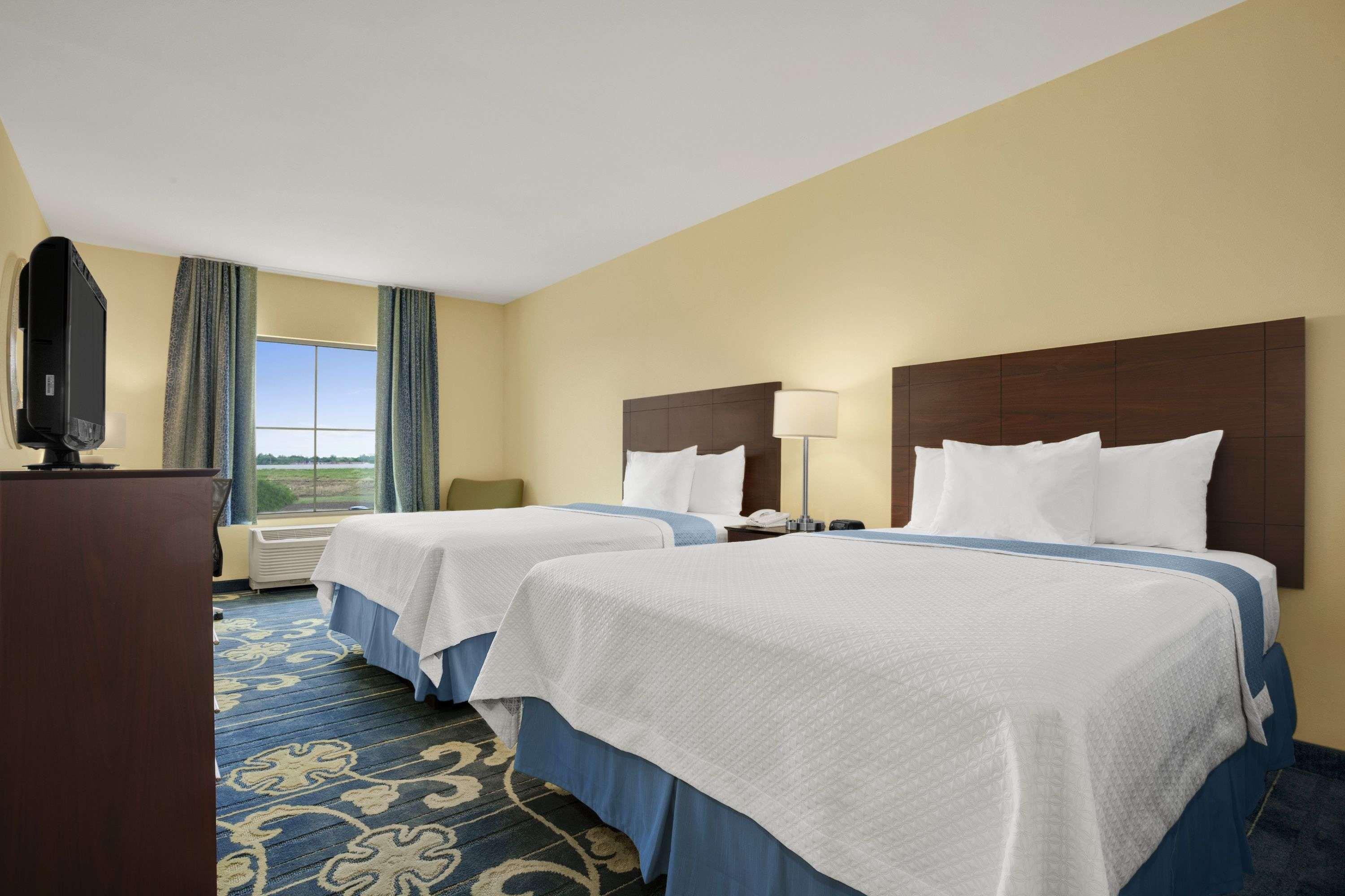 Spark By Hilton ויקטוריה מראה חיצוני תמונה